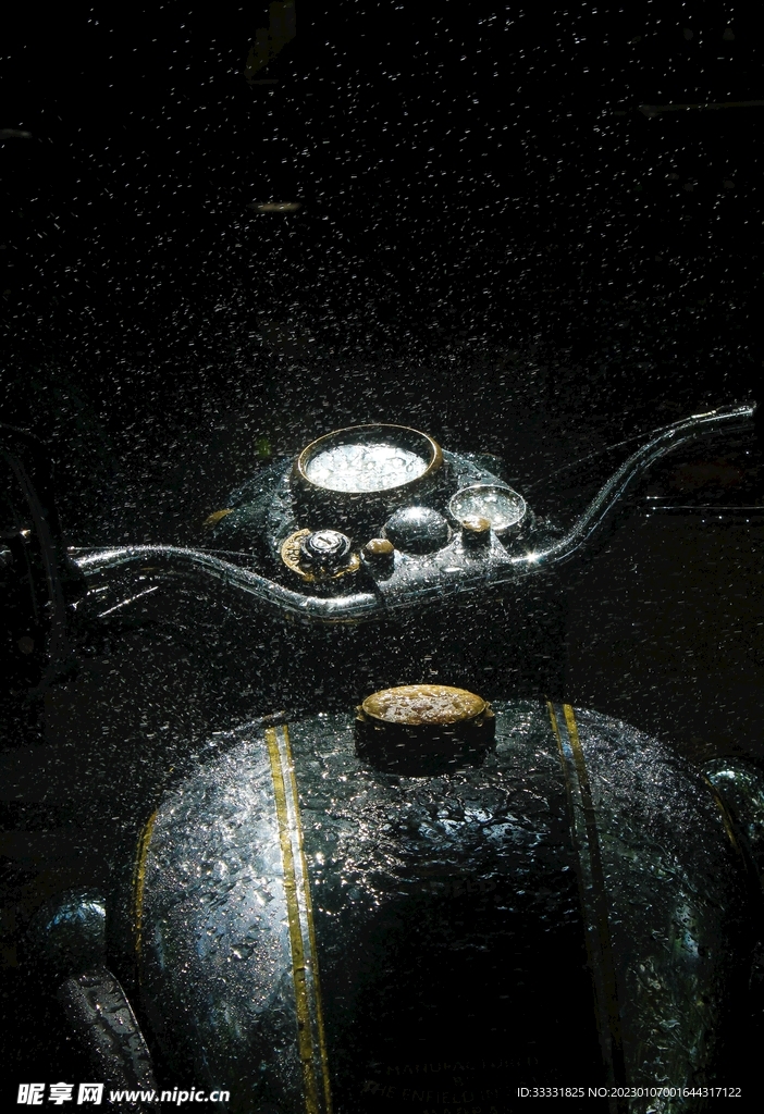 摩托车