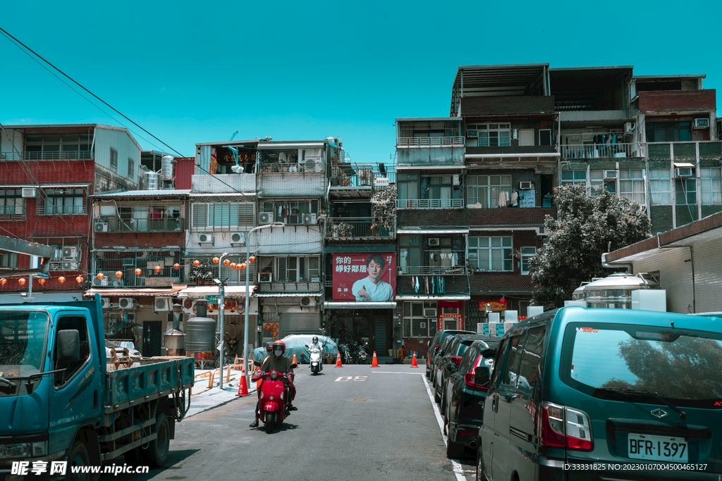 摩托车