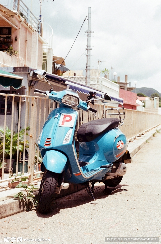 摩托车