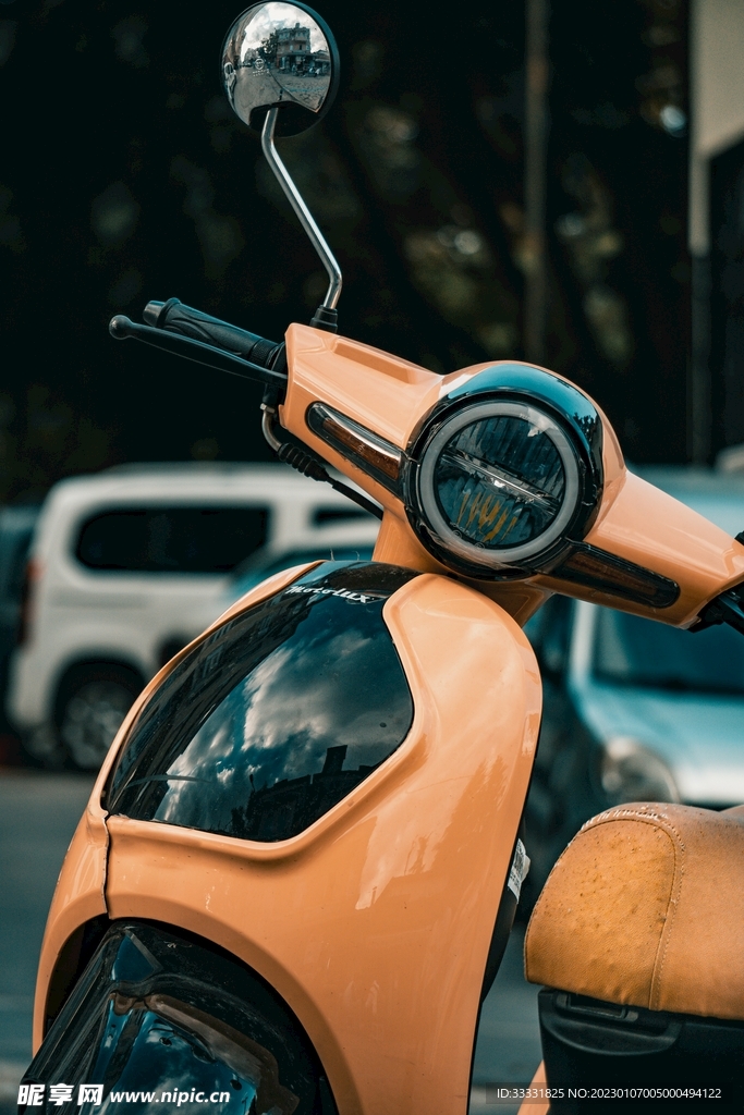 摩托车