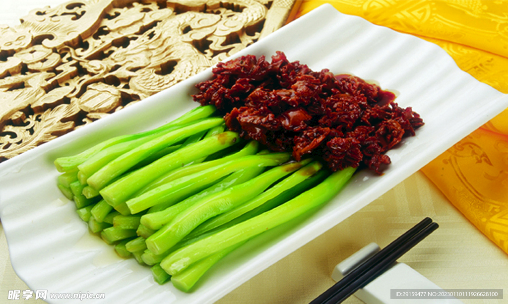菜心烧肉