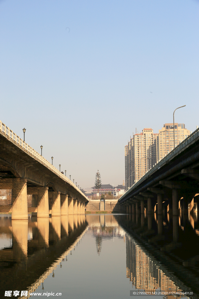 河岸建筑