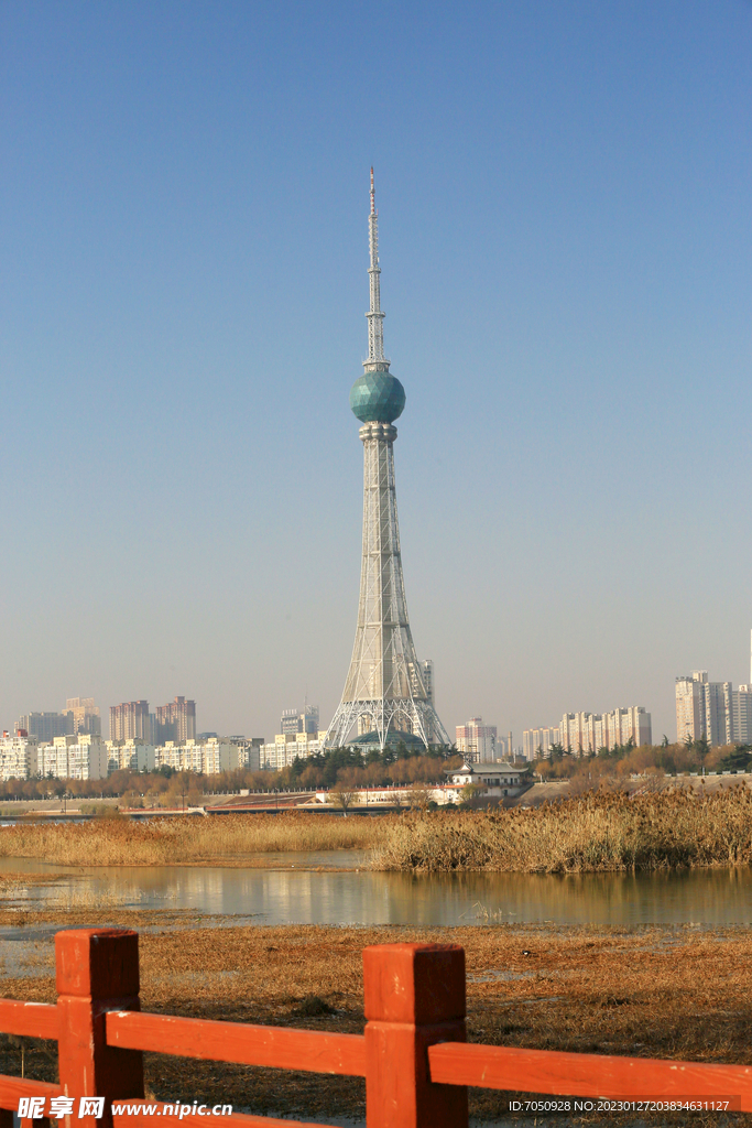 洛阳广播电视塔近景