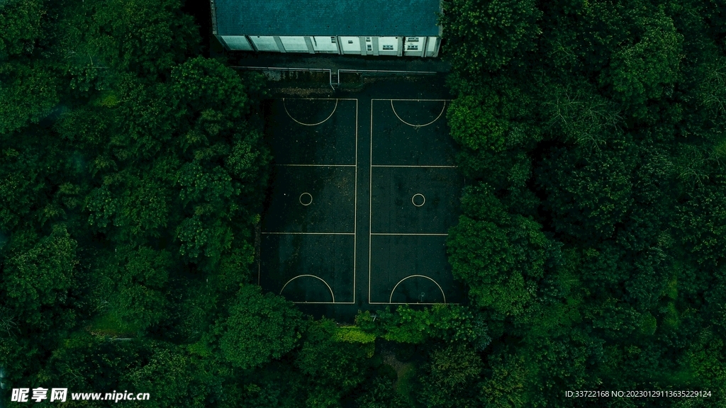 篮球场