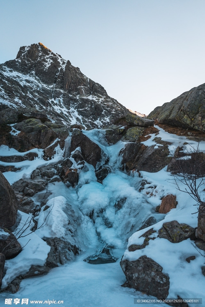 山