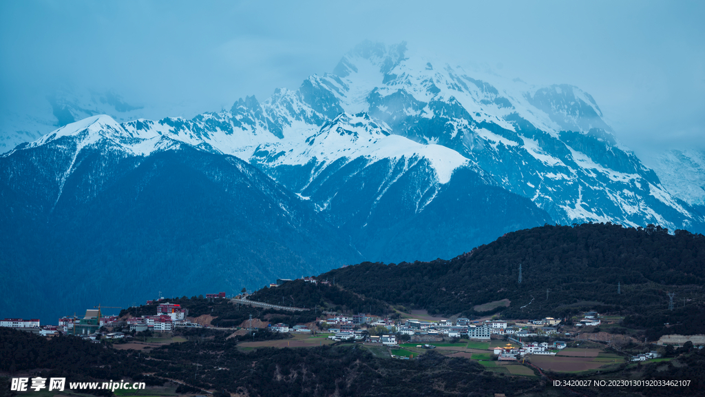 梅里雪山