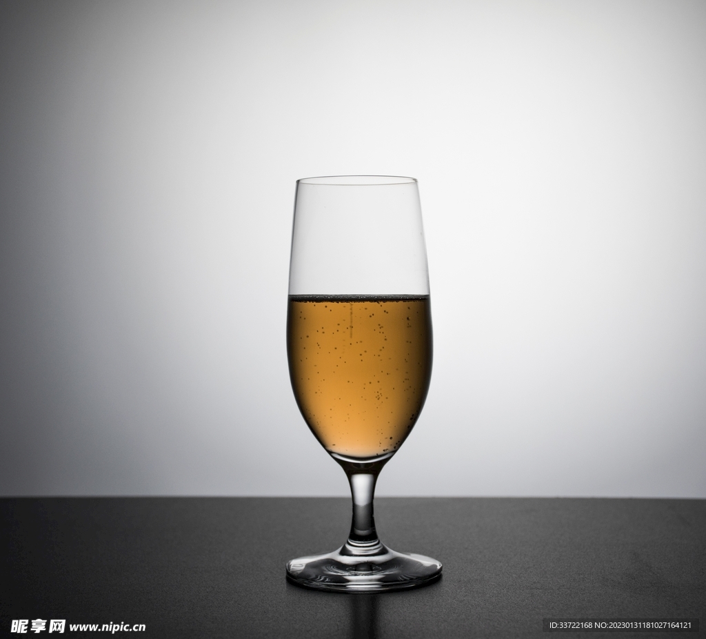 啤酒