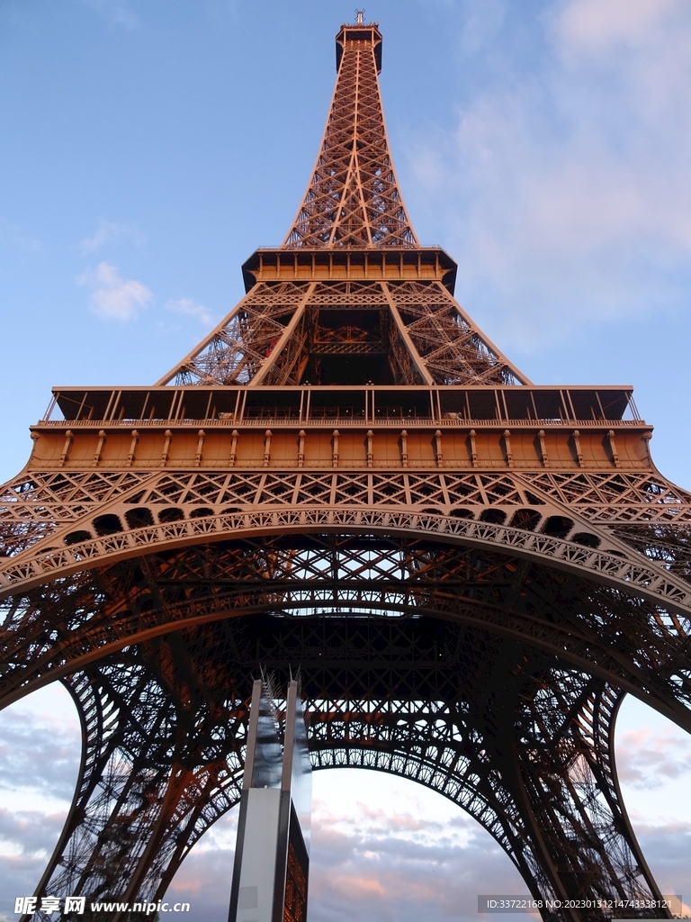 埃菲尔铁塔