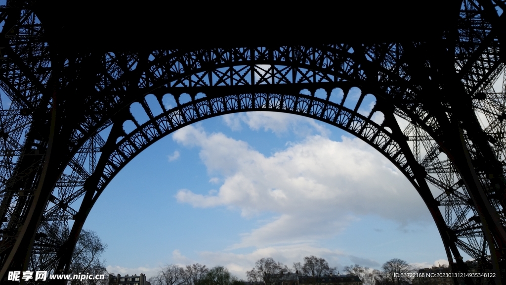埃菲尔铁塔