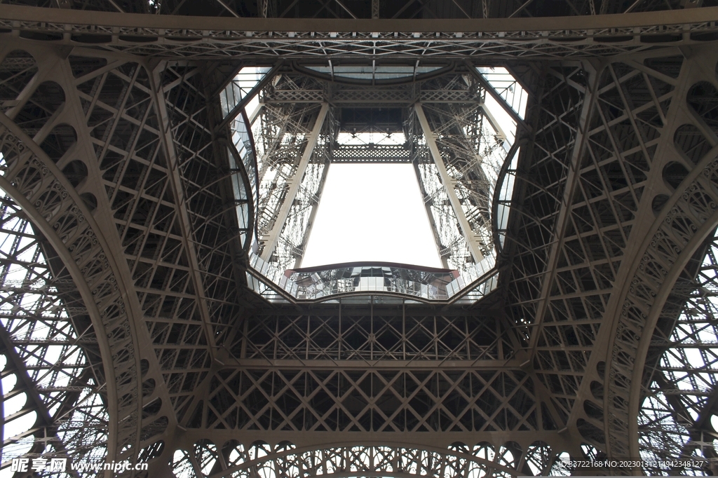 埃菲尔铁塔