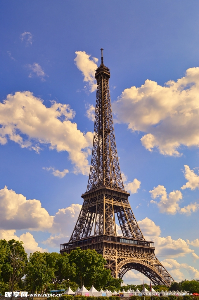 埃菲尔铁塔