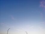 蓝色天空路灯