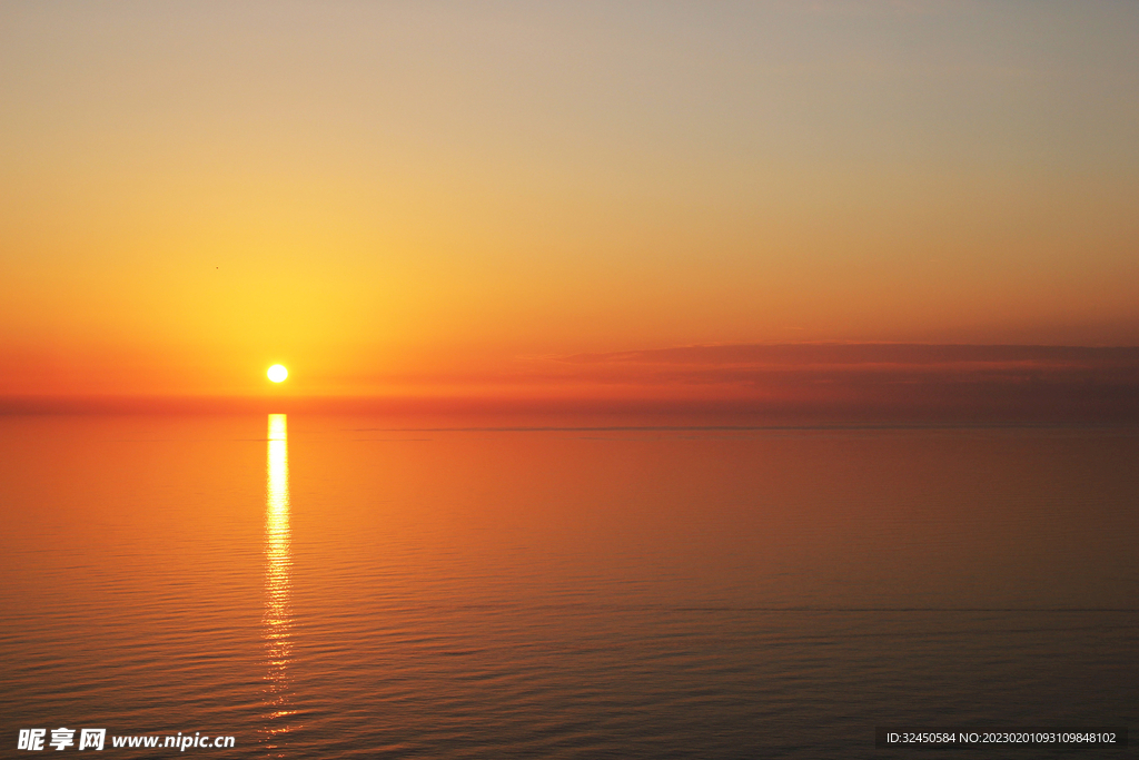 海上夕阳