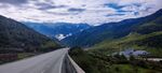 公路蓝天白云 高原 山峦雪山