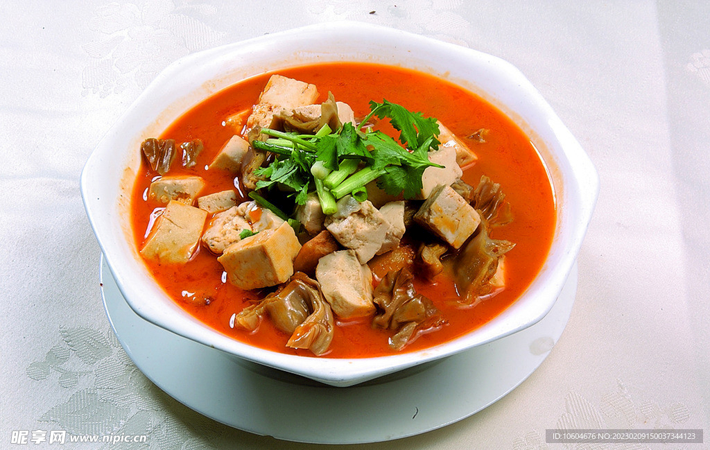 板肠炖豆腐