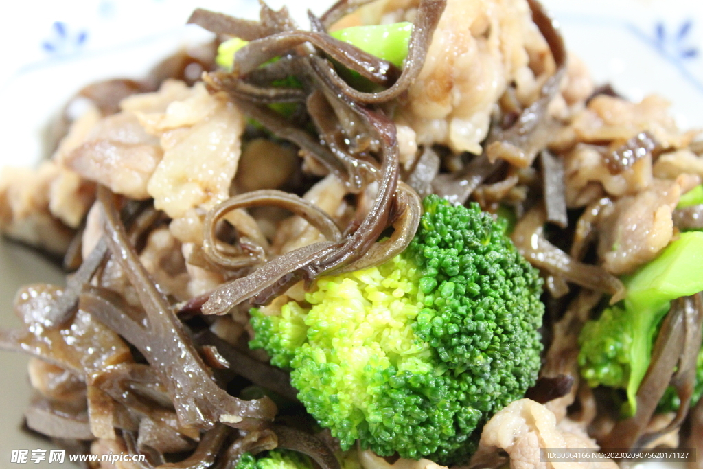 西蓝花炒肉