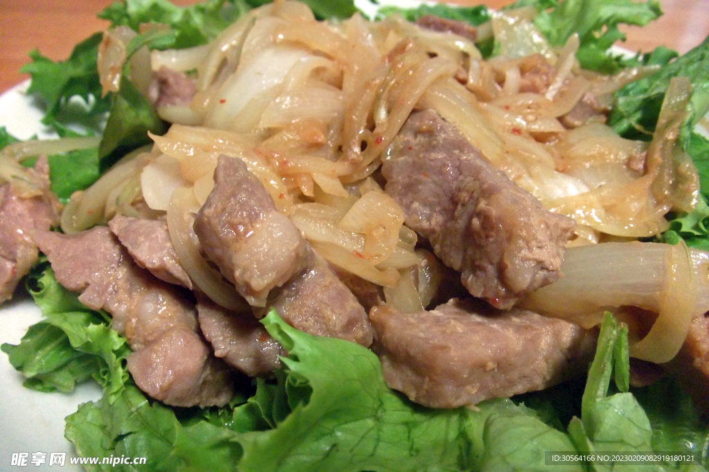 洋葱炒肉