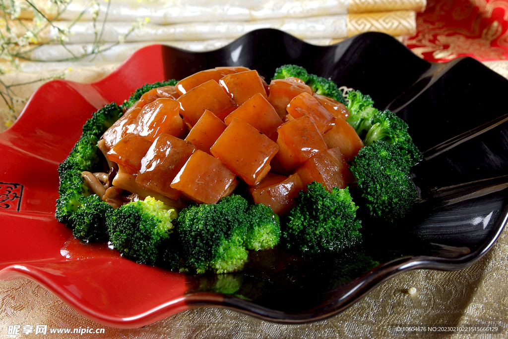 茶树菇焖肉