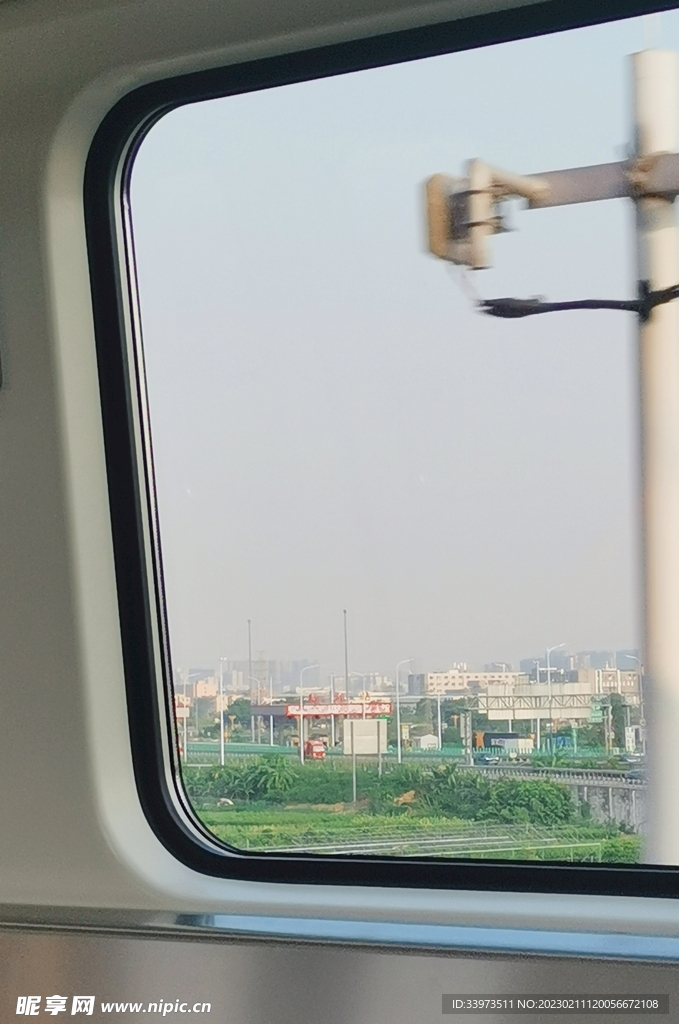 高铁车窗