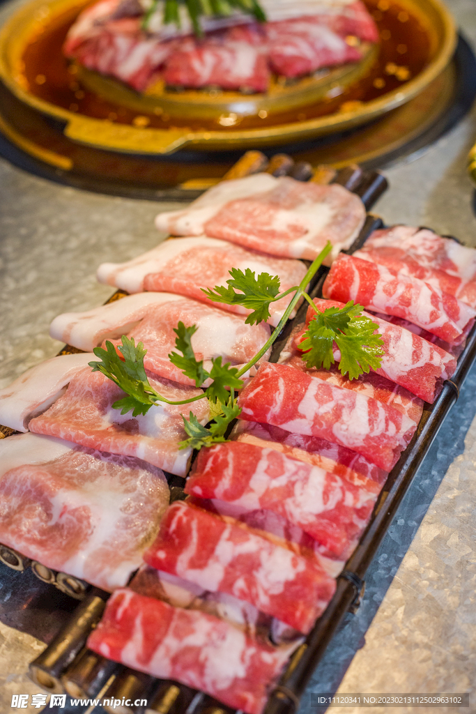 火锅新鲜涮菜肉食特写