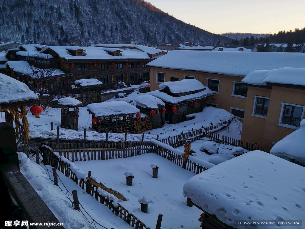 村庄雪景摄影