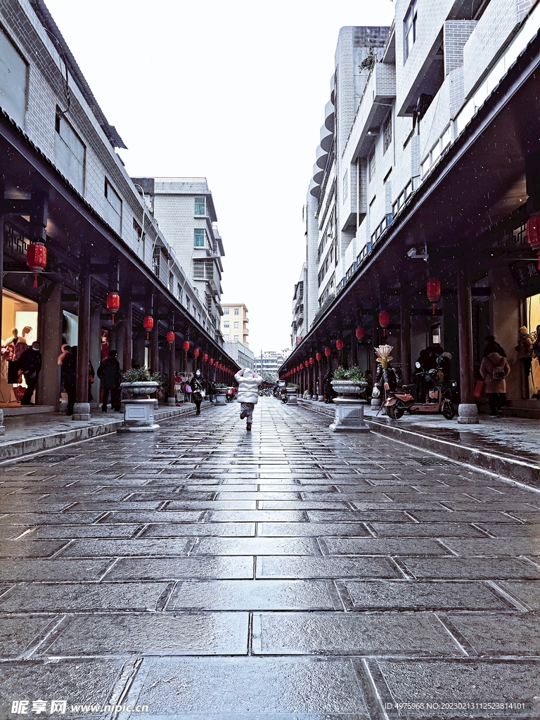 雨后街景