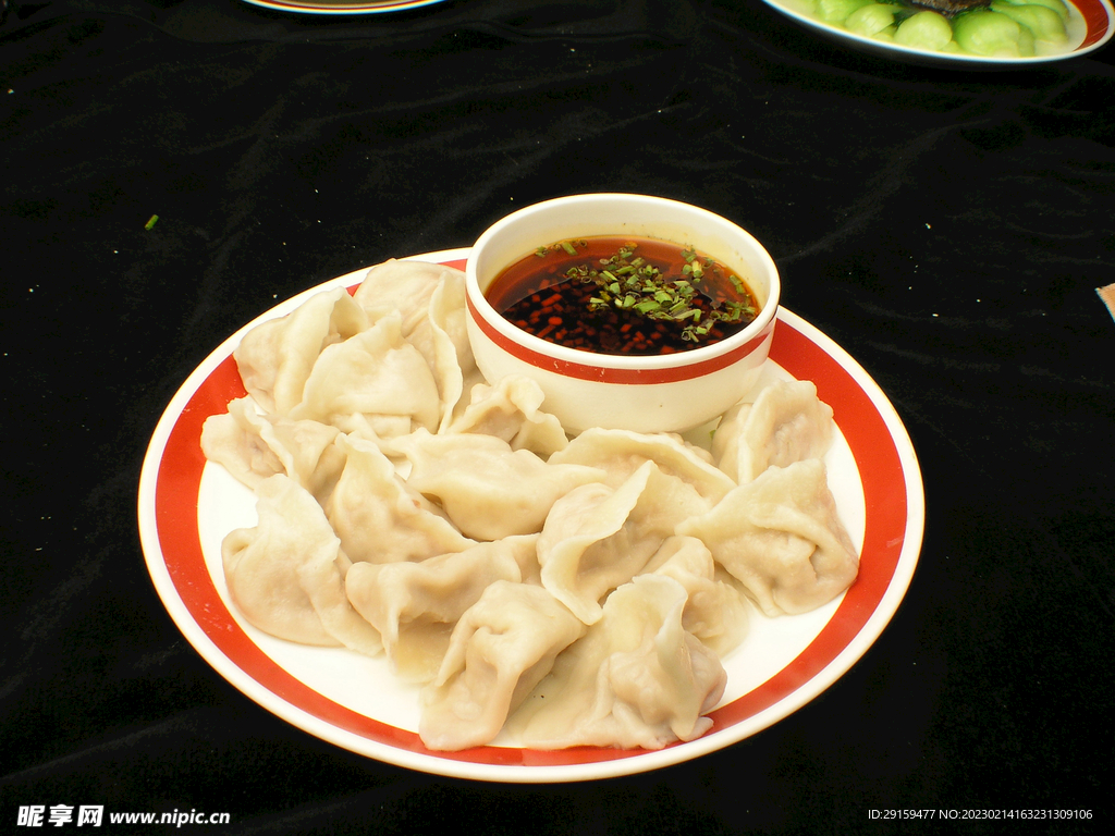 红油水饺