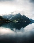 烟云弥漫湖光山色风景摄影