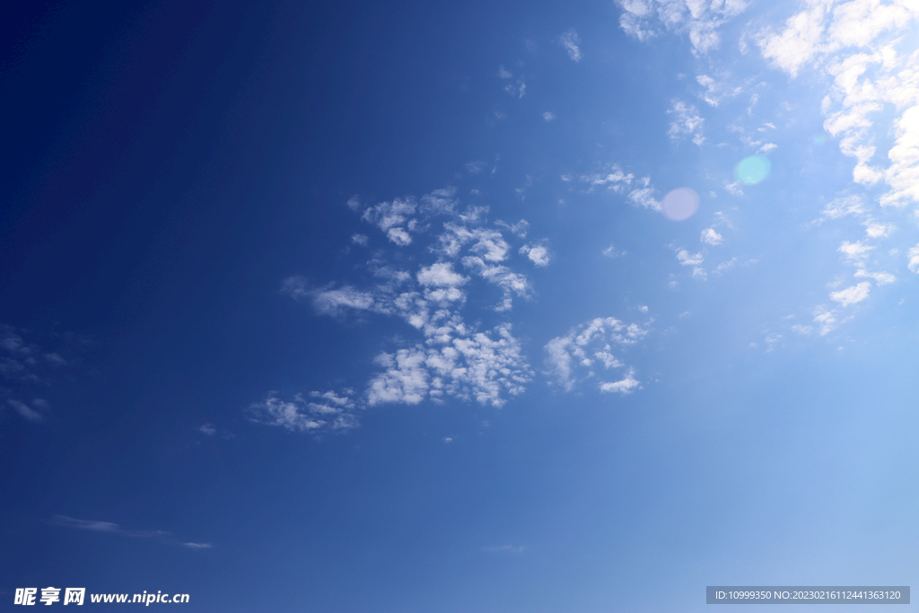 蓝天白云