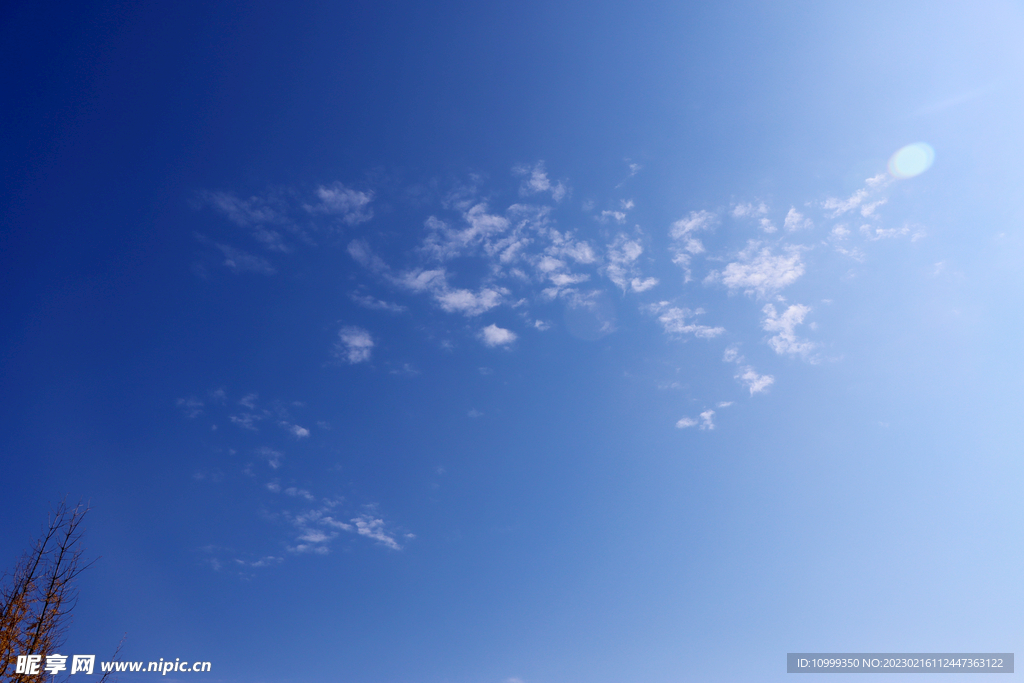 蓝天白云