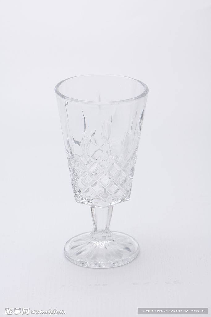 玻璃杯