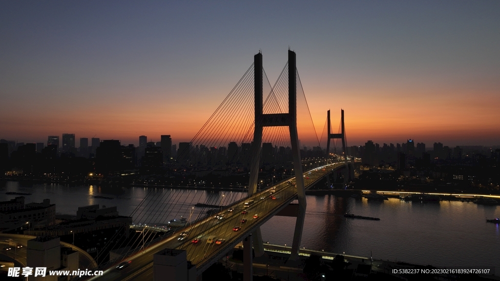 上海南浦大桥日落傍晚夜景