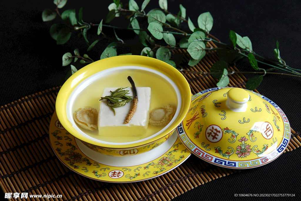 虫草绿茶炖豆腐