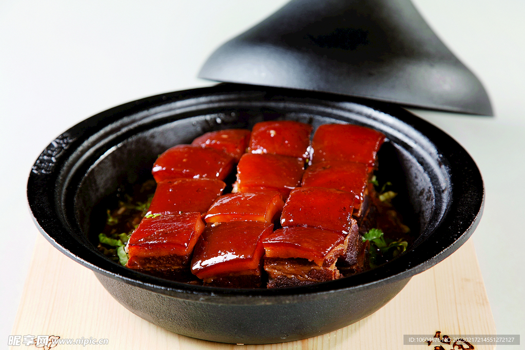 罐烧带骨肉