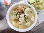 扇贝肉豆腐汤