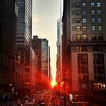 夕阳中的城市建筑美景摄影