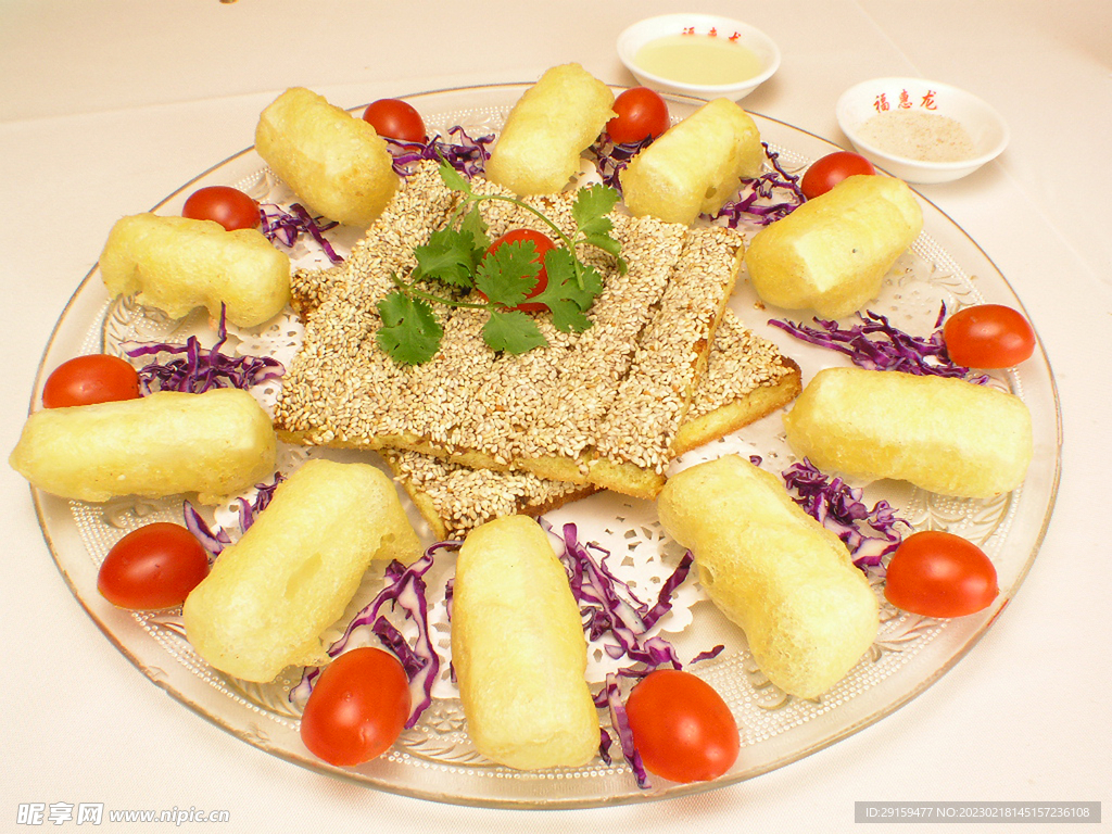 芝麻鸭肝拼鲜奶