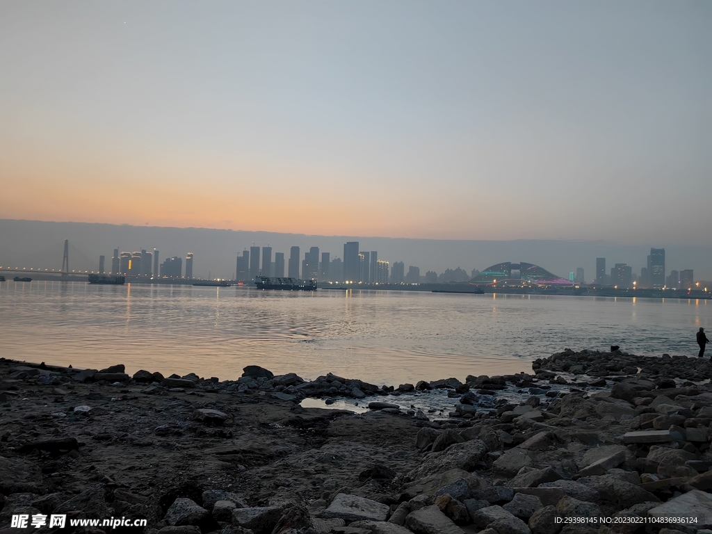 城市江景