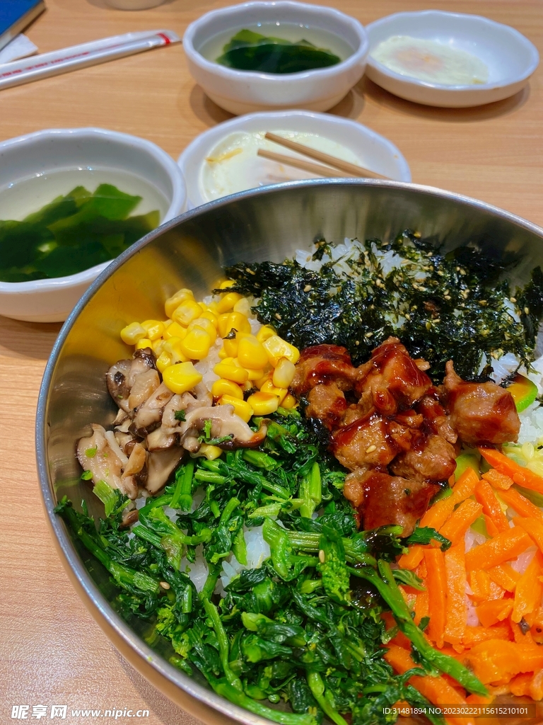 韩国烤肉拌饭