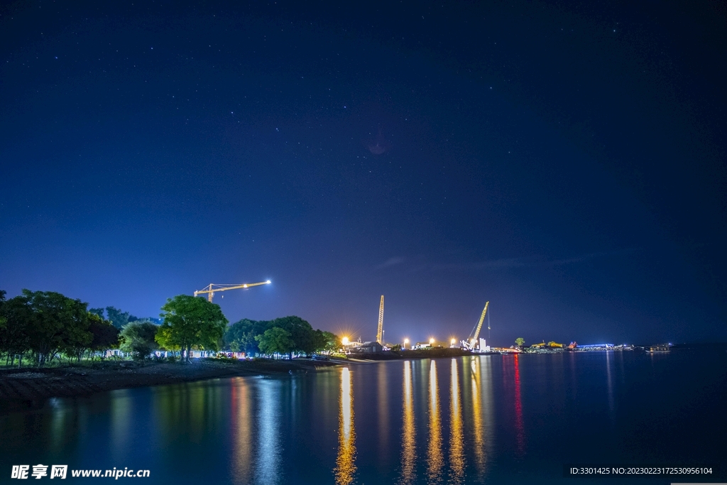 海滩夜景 