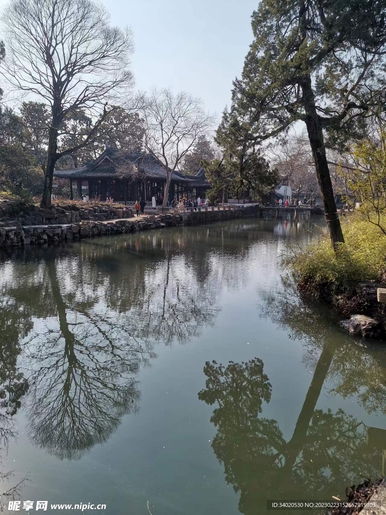 湖水