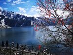 高山雪山湖泊