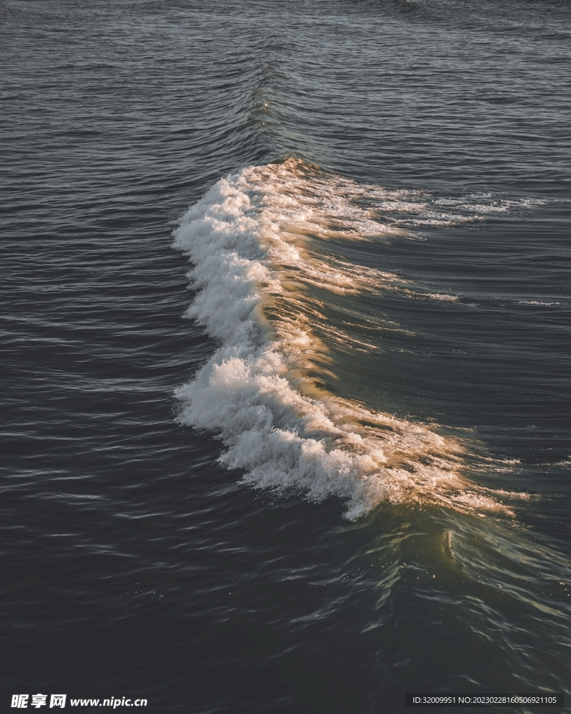 海浪             