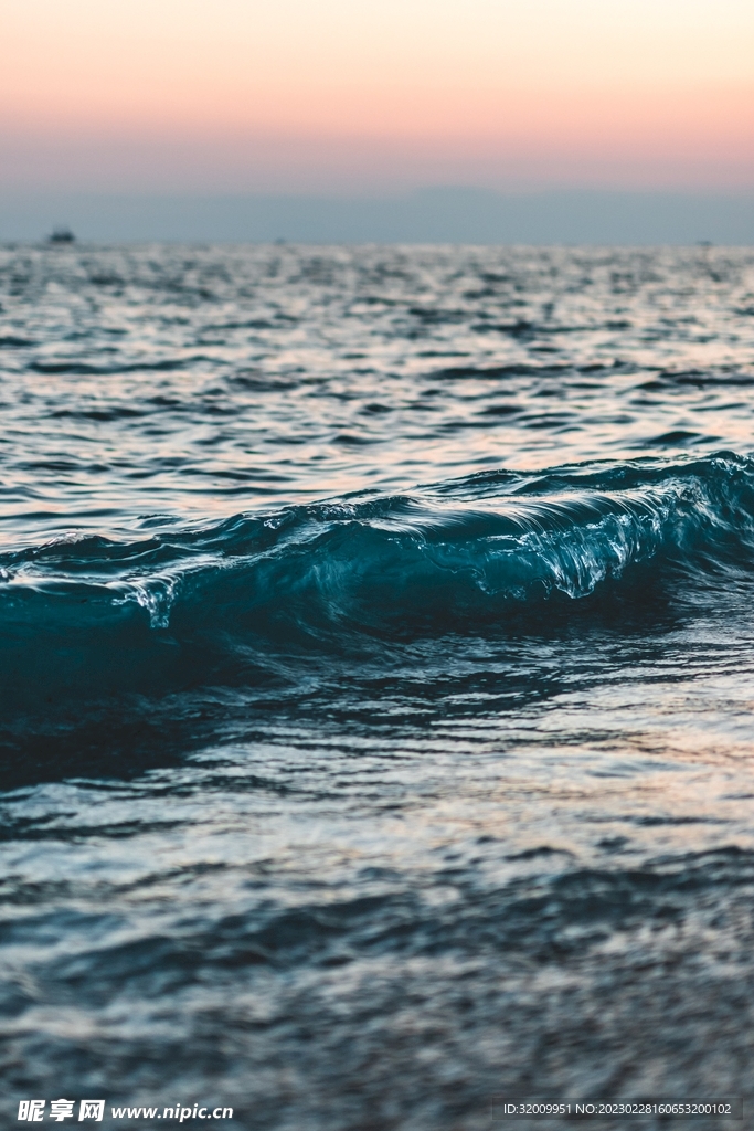 海浪             