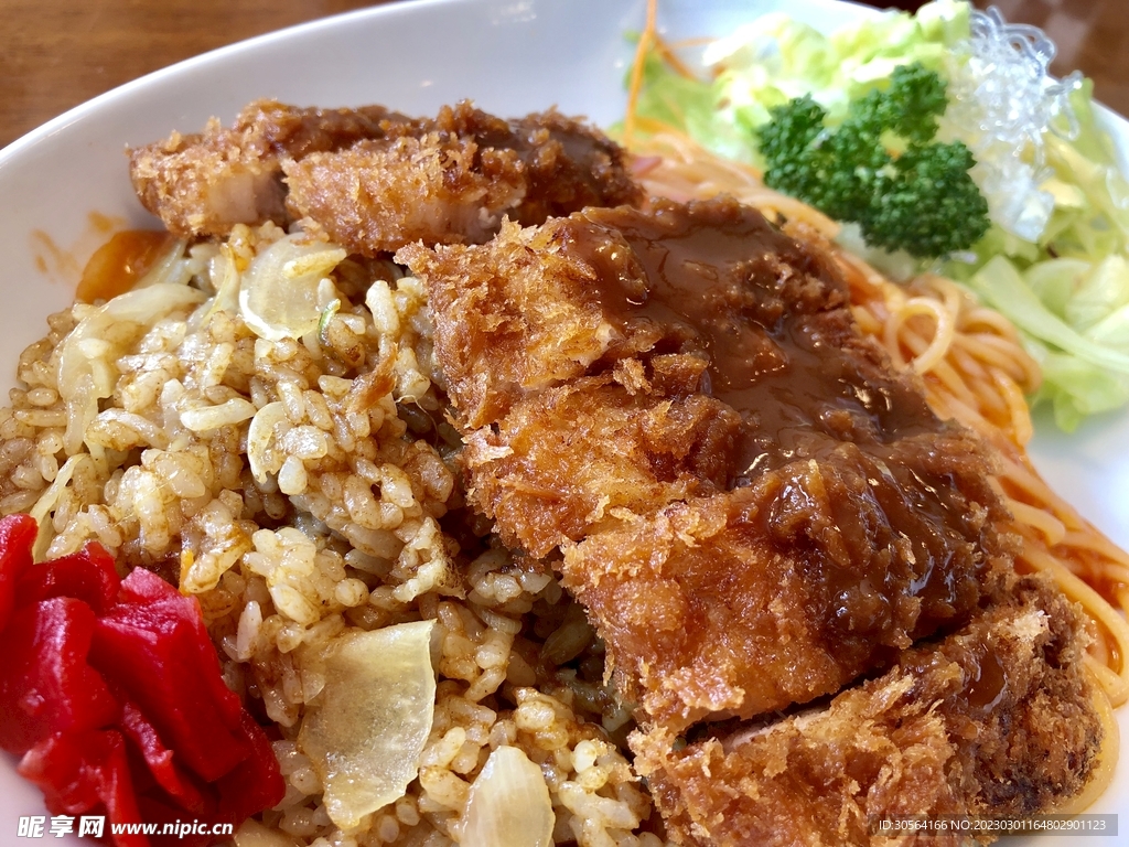 鸡排炒饭套餐