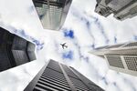 仰视天空建筑         