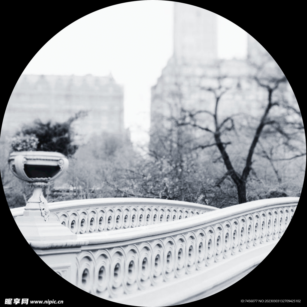 公园桥梁黑白风景画圆形挂画