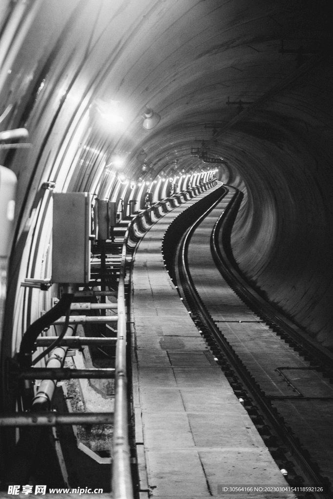 地铁隧道建筑