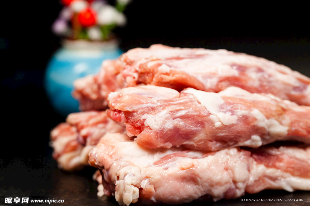 羊尾尖   肉 草原