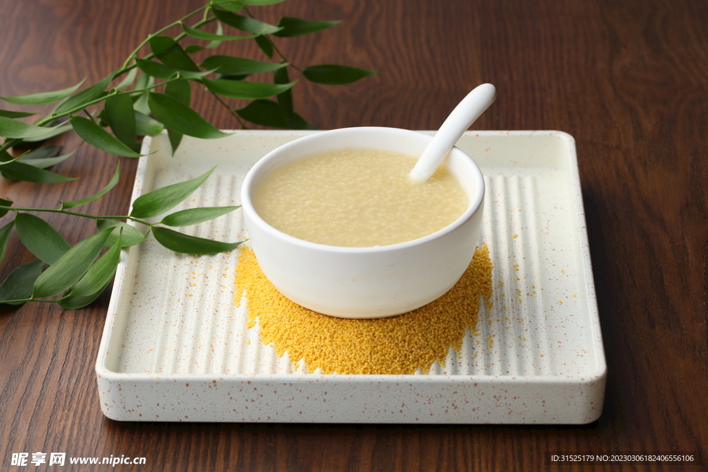 早点 小米粥
